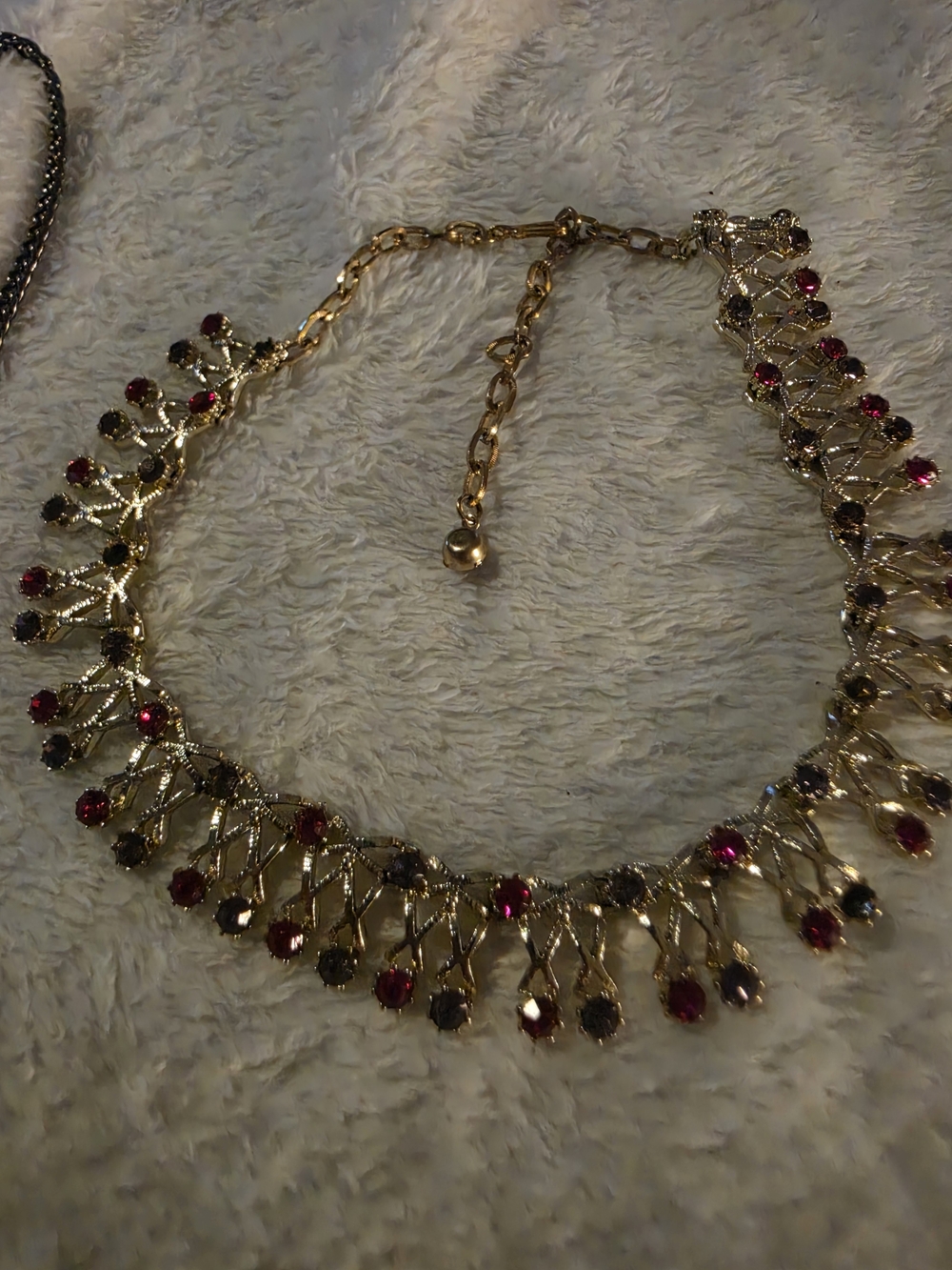 Gold and Red Crystal Choker Necklace - Elegant Women's Jewelry - Picture 2 of 8